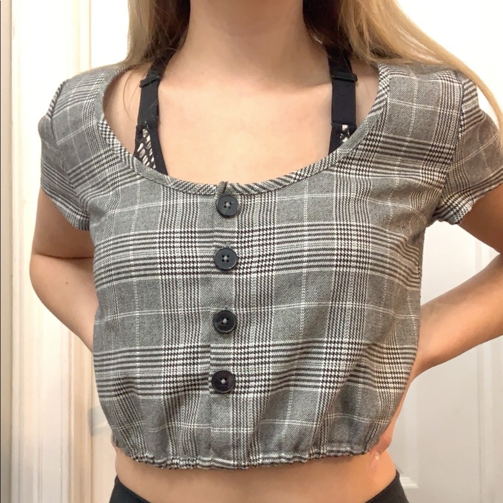 Black and White crop top